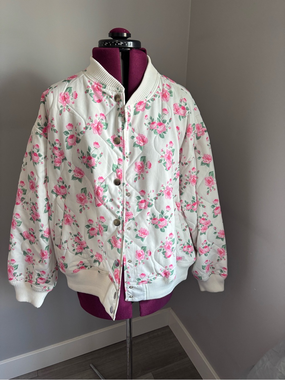 Main Strip White Floral Quilted Bomber Jacket with Pink Roses